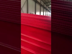 Holle platen van kunststof