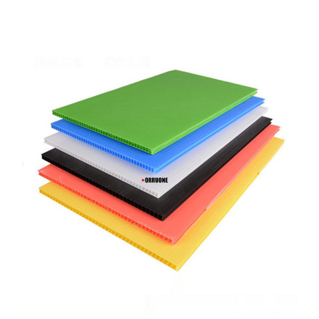 Pp 4x8 4mm 5mm Correx Gecanneleerde Aangepaste Raad van Raads de Witte Correx